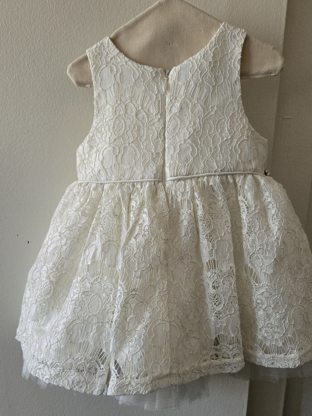 American Princess Ivory Lace Dress with Gold Beaded Waistband 18m Fits Like 12m - Picture 5 of 6